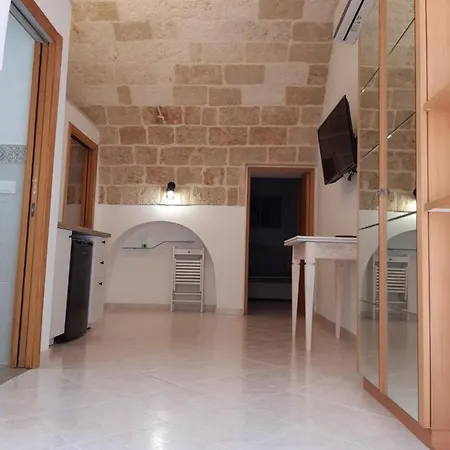 Cenvi House *